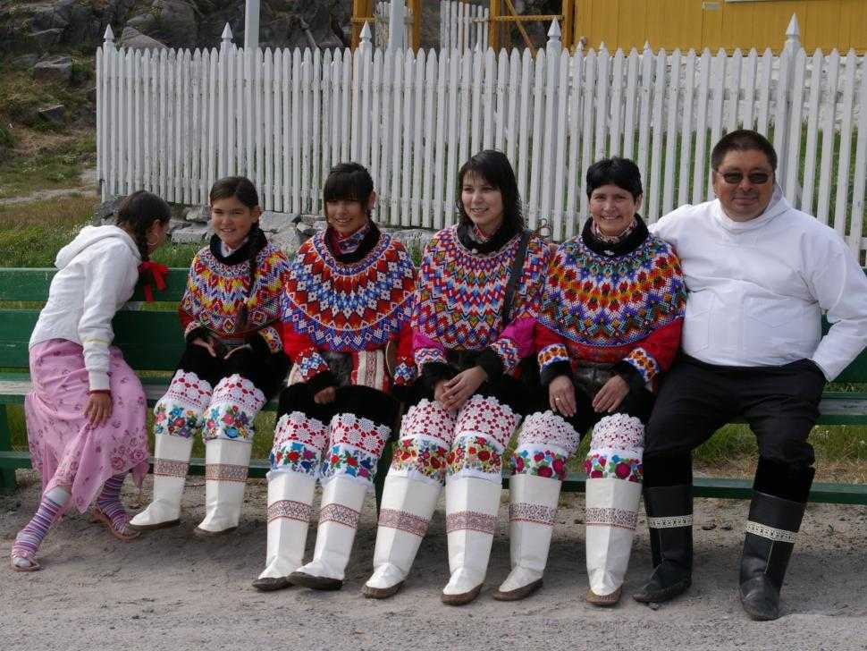 Население гренландии фото