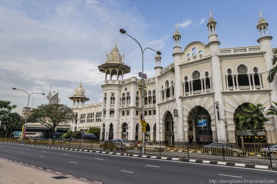 Спб малайзия. Вокзал Куала-Лумпур Малайзия. Куала Лумпур вокзал. Старый Железнодорожный вокзал Куала-Лумпур. Куала Лумпур ЖД вокзал.