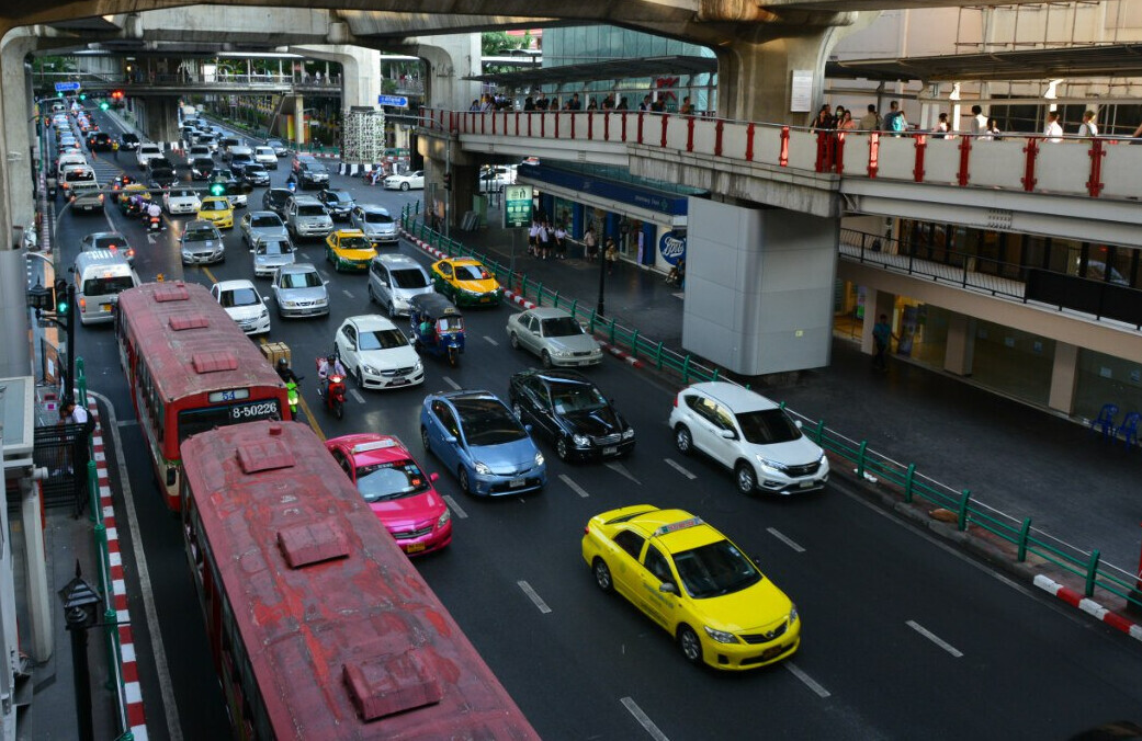 Бангкок улицы центр. Бангкок машины. Самая популярная машина в Бангкоке. Музей техники в Бангкоке. Бангкок за 2 дня