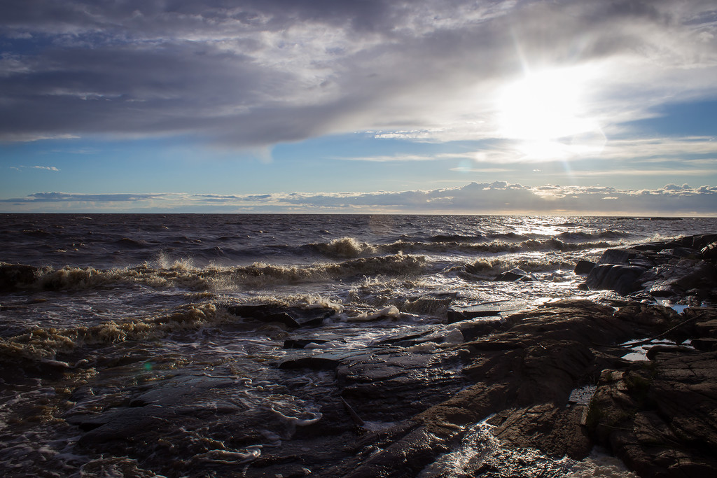 Белое море сочинение. Белое море. Ледовитость белого моря. Осадки белого моря. Берег белого моря Спутник.